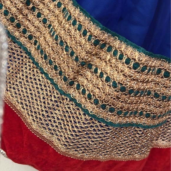 Just the bottom lehenga - Picture 2 of 4